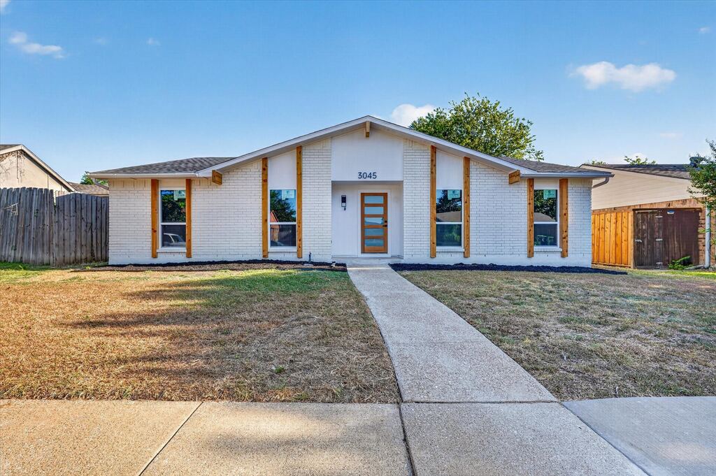 3045 Villa Sur Trail, Dallas, TX 75228 — photo 1