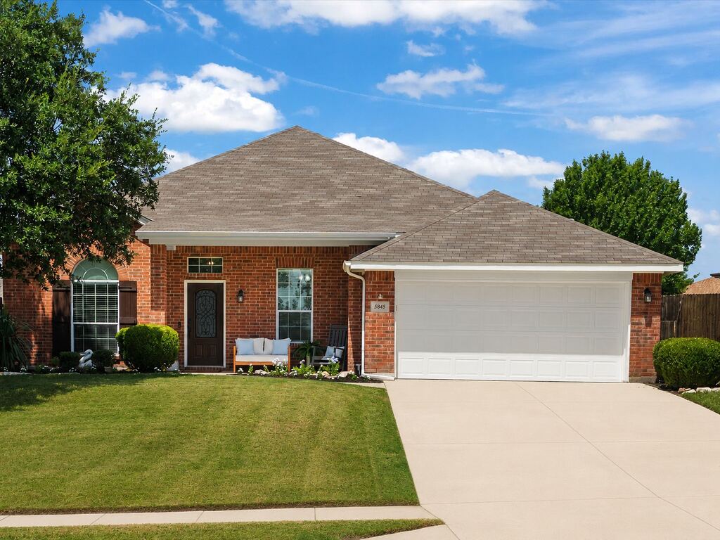5845 Lamb Creek Drive, Fort Worth, TX 76179 — photo 1
