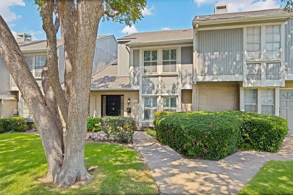7621 Woodthrush Drive 18, Dallas, TX 75230 — photo 1