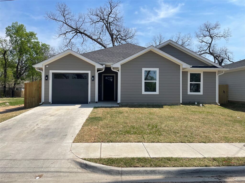 3524 HAMILTON Avenue, Dallas, TX 75210 — photo 1