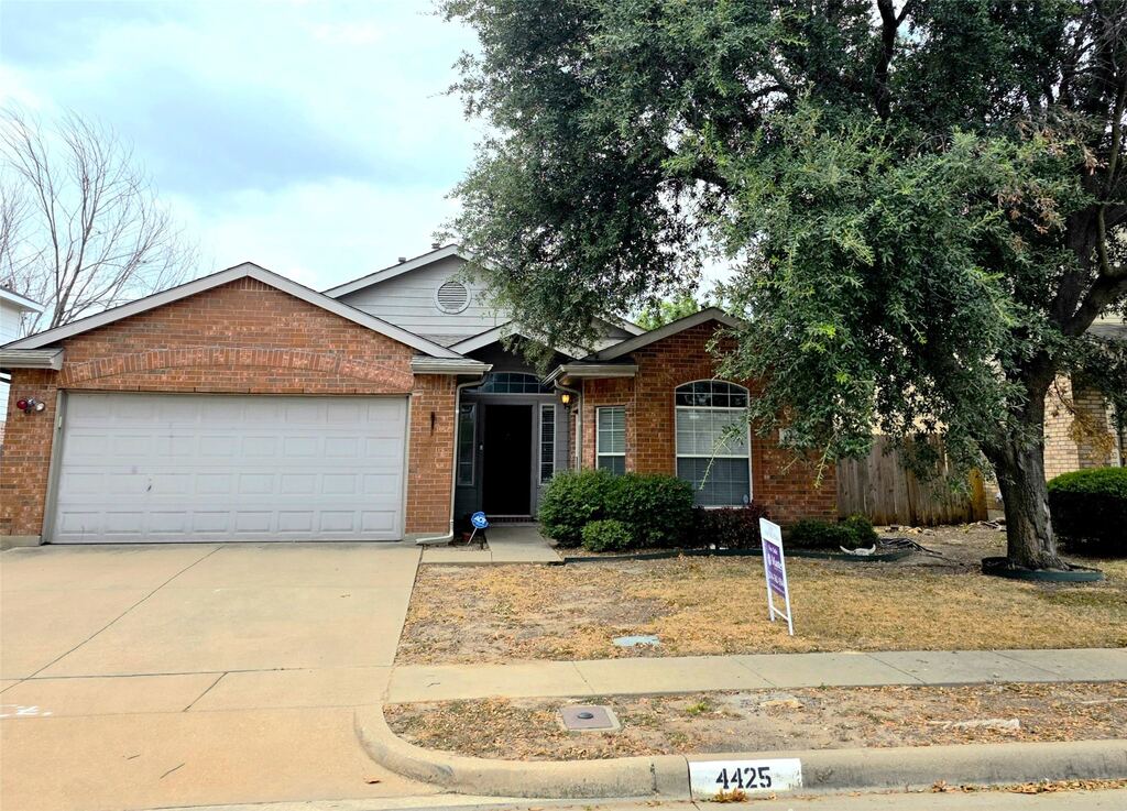 4425 Chaparral Creek Drive, Fort Worth, TX 76123 — photo 1