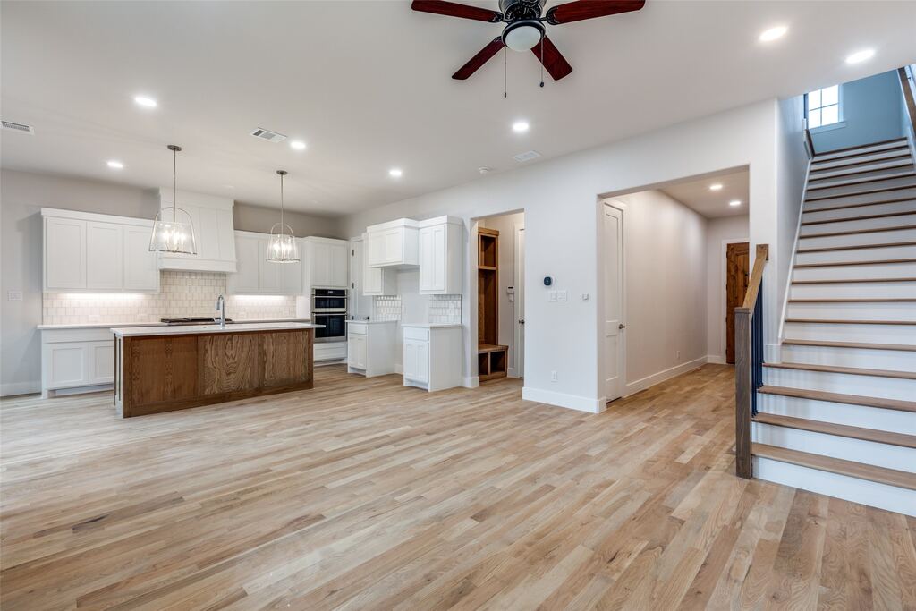 7139 Brisa Drive, Dallas, TX 75223 — photo 1