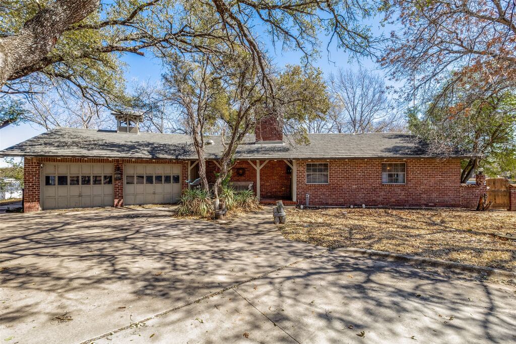 4246 Shore Front Court, Fort Worth, TX 76135 — photo 1