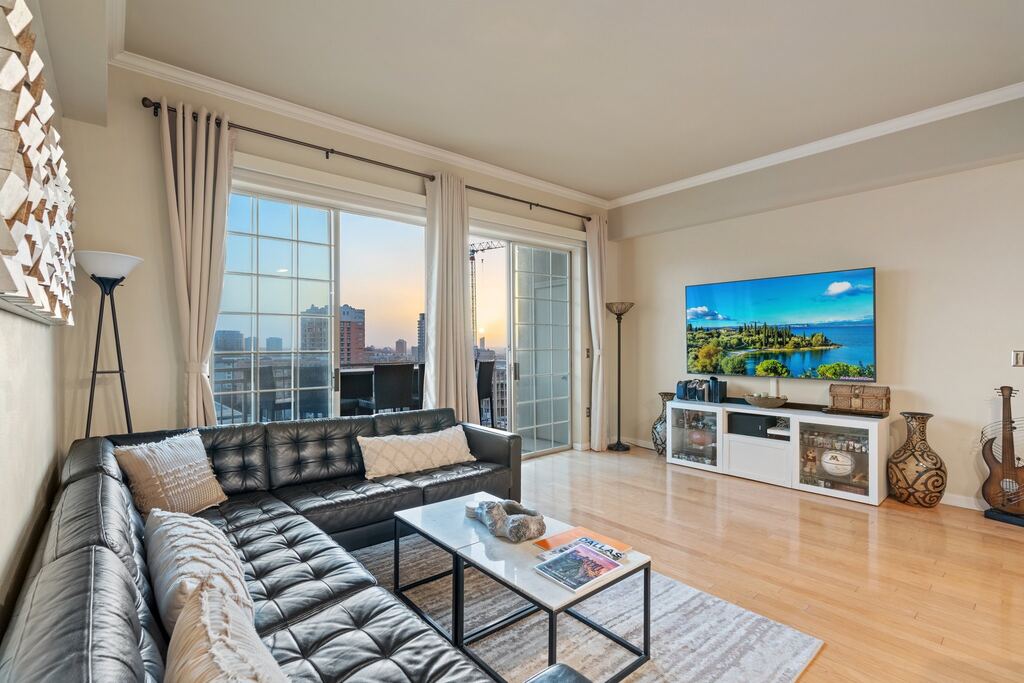 3225 Turtle Creek Boulevard 1420, Dallas, TX 75219 — photo 1