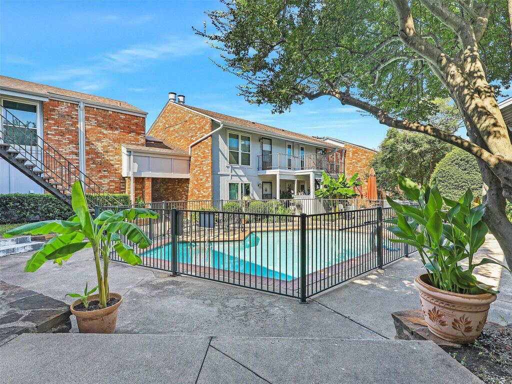 4317 Hartford Street 102, Dallas, TX 75219 — photo 1