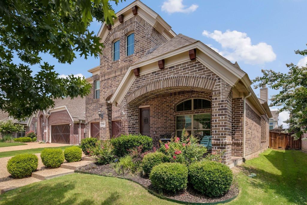 709 Auburn Court, Savannah, TX 76227 — photo 1