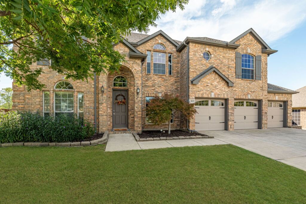 303 Tobiano Court
