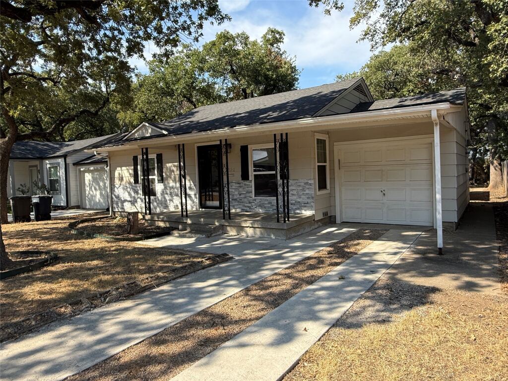 2826 Mcgee Street, Fort Worth, TX 76112 — photo 1