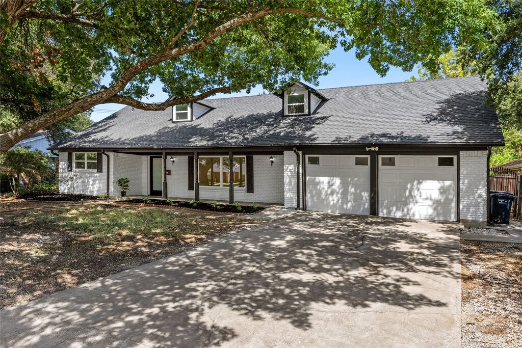 5748 Wimbleton Way, Fort Worth, TX 76133 — photo 1