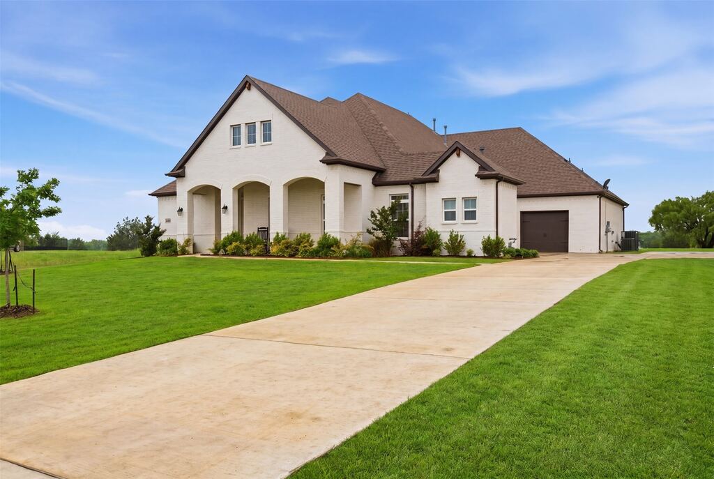 6008 Glenwood Drive, Joshua, TX 76058 — photo 1