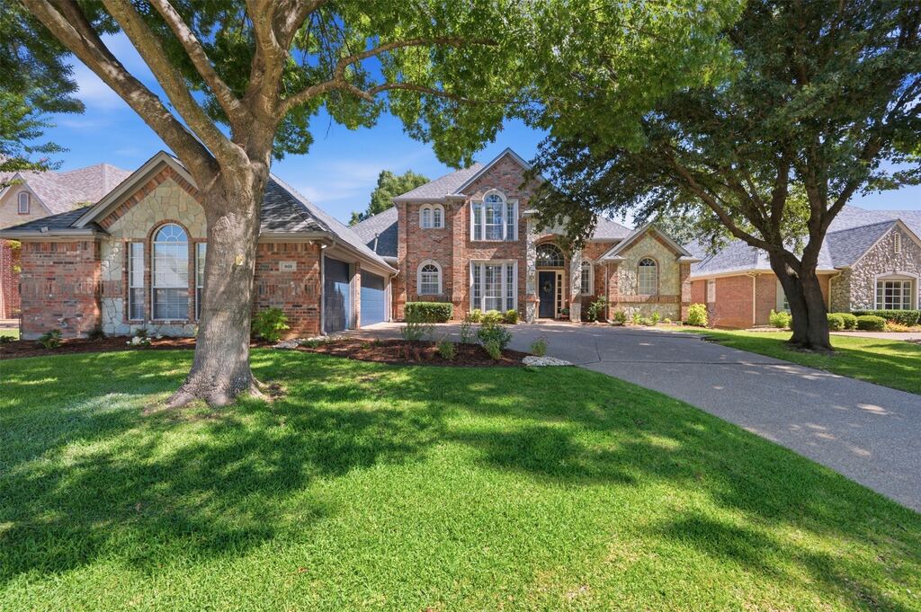 869 Thomas Crossing Drive, Fort Worth, TX 76028 — photo 1