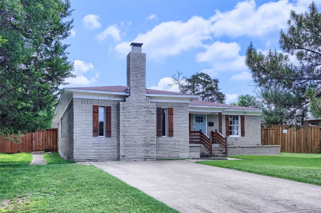 3230 Rock Bluff Drive, Dallas, TX 75227 — photo 1