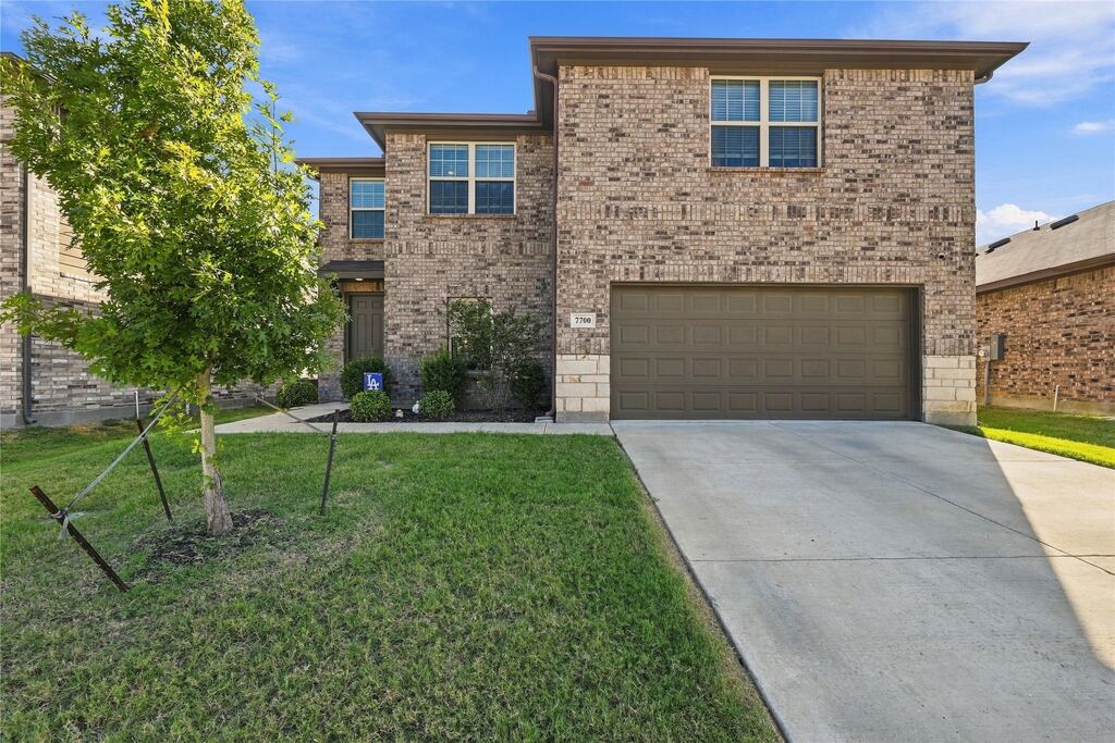 7700 Gangway Drive, Fort Worth, TX 76179 — photo 1