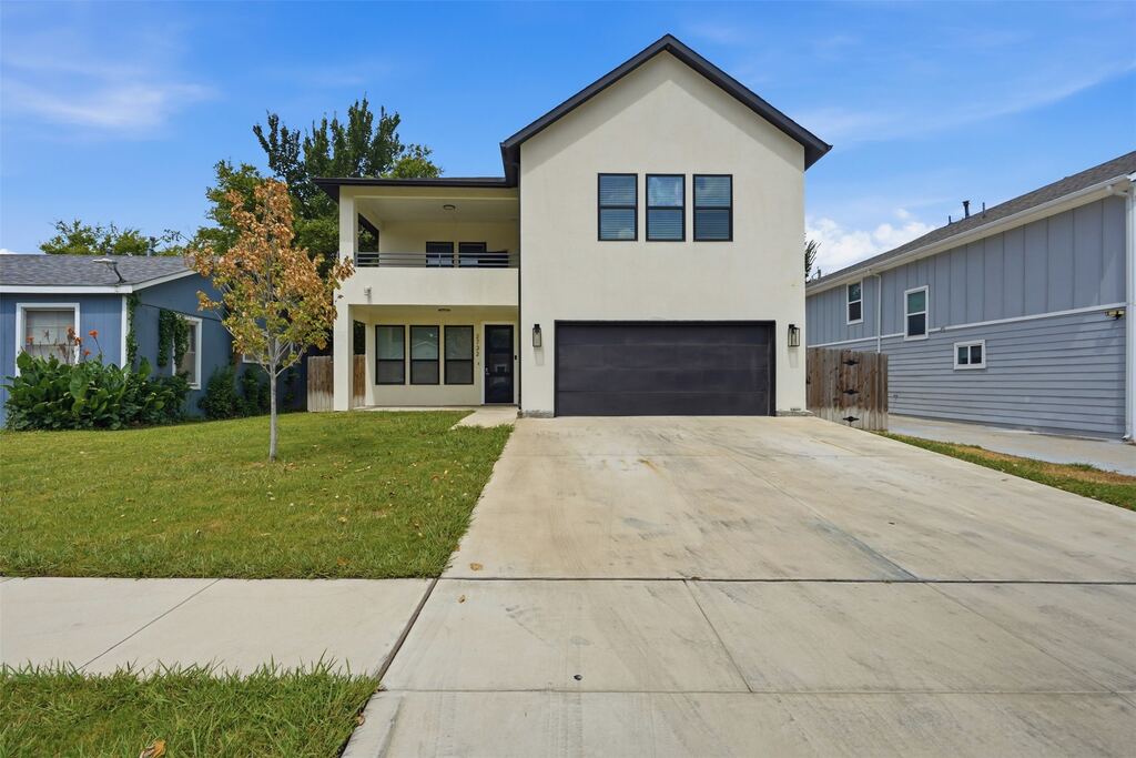 2732 Livingston Avenue, Fort Worth, TX 76110 — photo 1