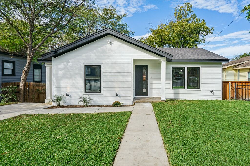 1919 Michigan Avenue, Dallas, TX 75216 — photo 1