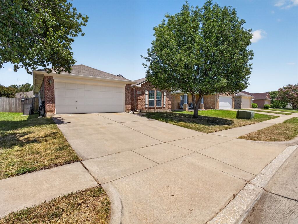 9612 Linton Drive, Fort Worth, TX 76108 — photo 1