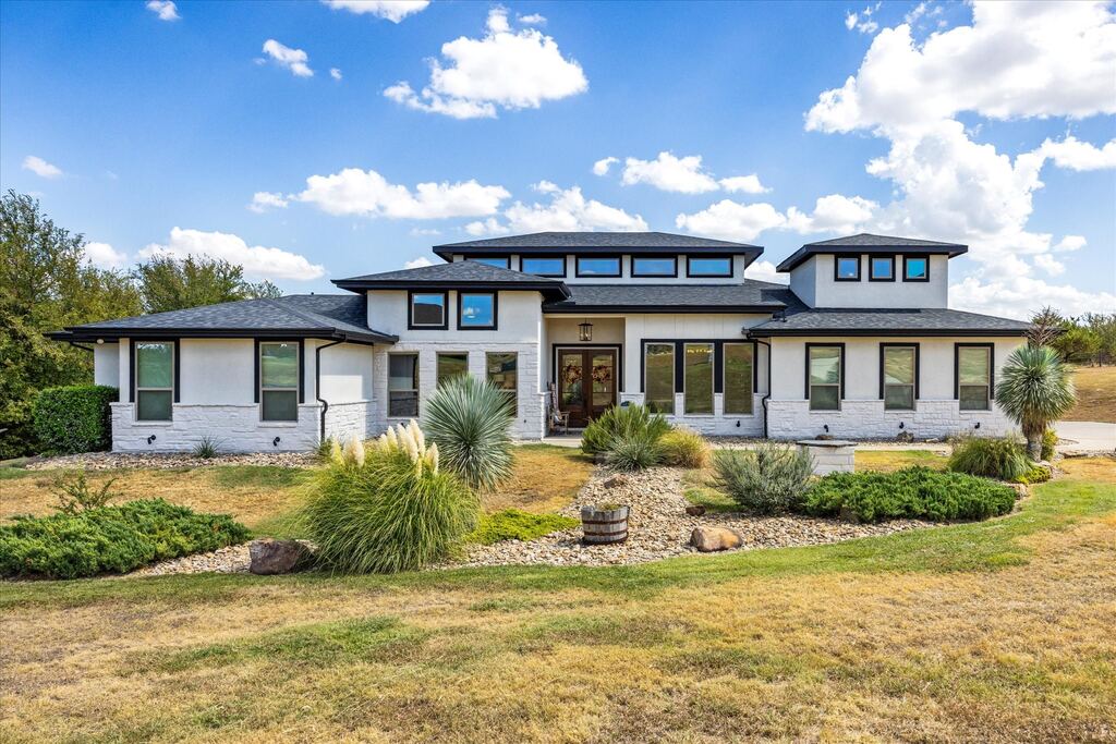 145 Tres Vistas Court, Cresson, TX 76035 — photo 1