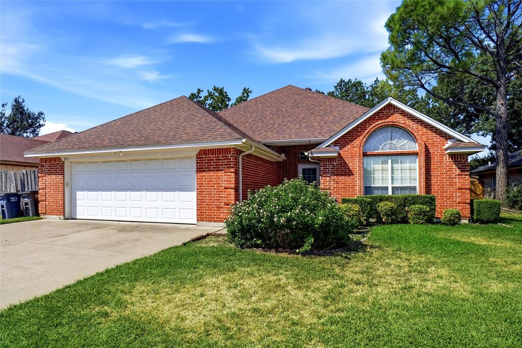 7413 Crosswicks Circle, Fort Worth, TX 76137 — photo 1