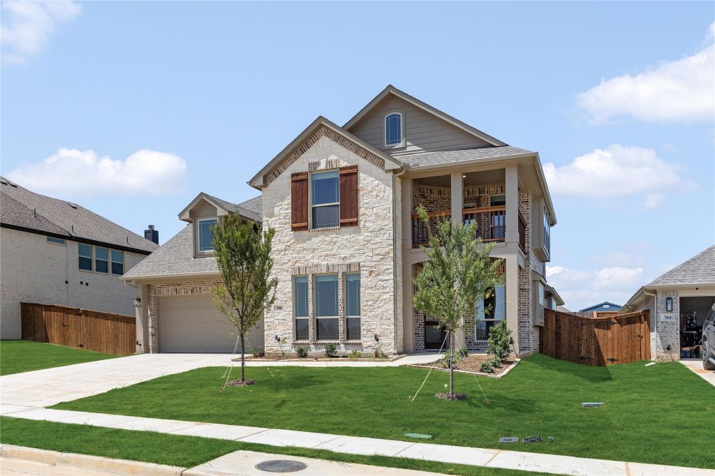 708 Condor Street, Joshua, TX 76058 — photo 1