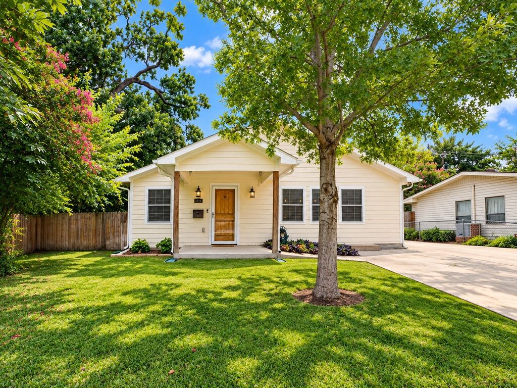 5717 Fursman Avenue, Fort Worth, TX 76114 — photo 1