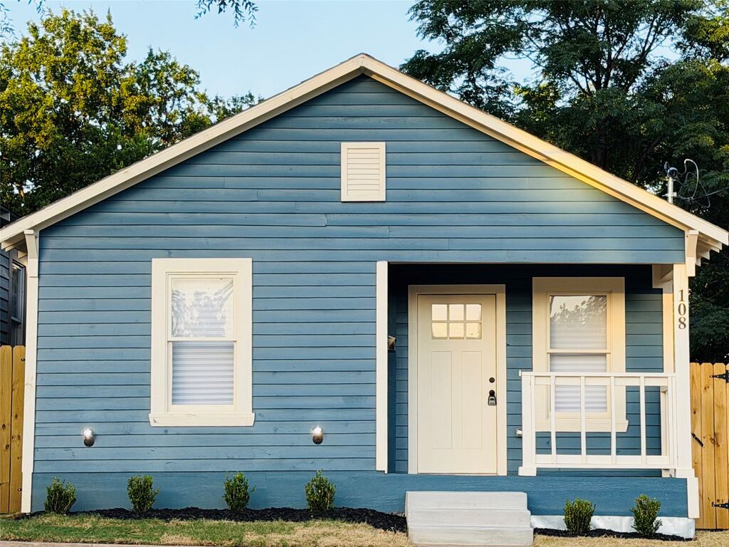 108 N Cliff Street, Dallas, TX 75203 — photo 1