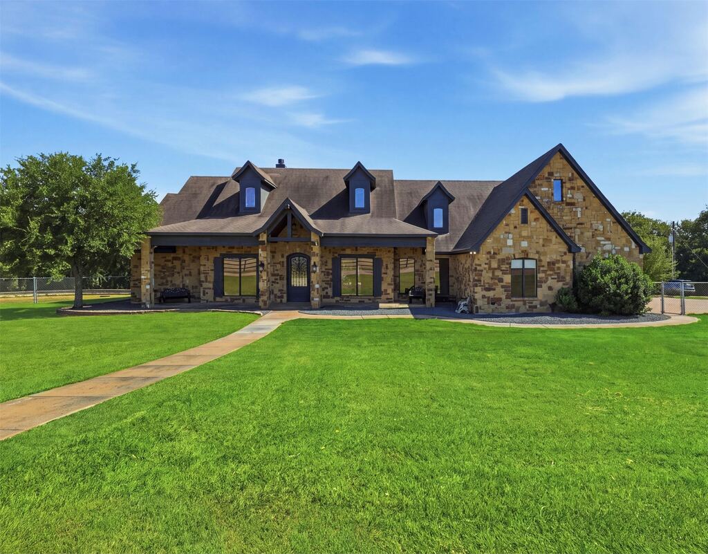 6808 Nine Mile Bridge Road, Fort Worth, TX 76135 — photo 1