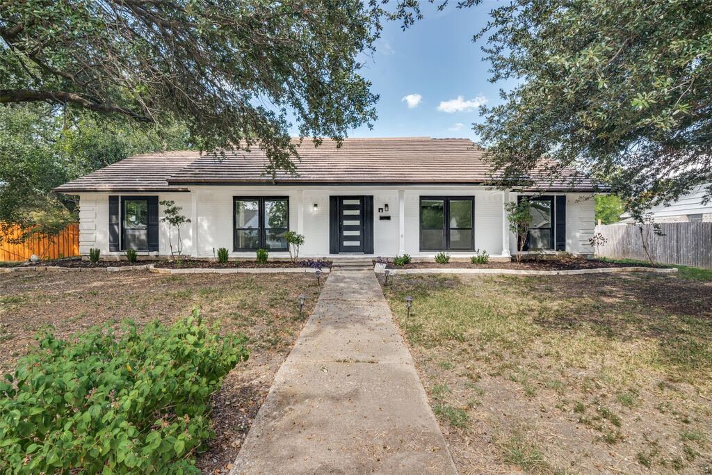11335 Drummond Circle, Dallas, TX 75228 — photo 1