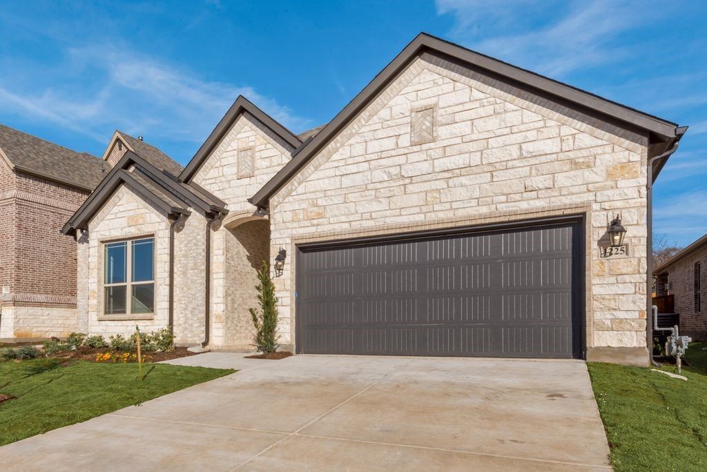 1225 Collett Sublett Road, Kennedale, TX 76060 — photo 1