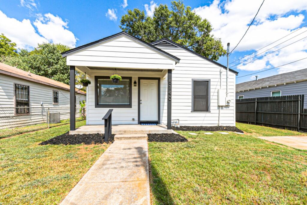 5140 Dimple Jackson Street, Dallas, TX 75210 — photo 1