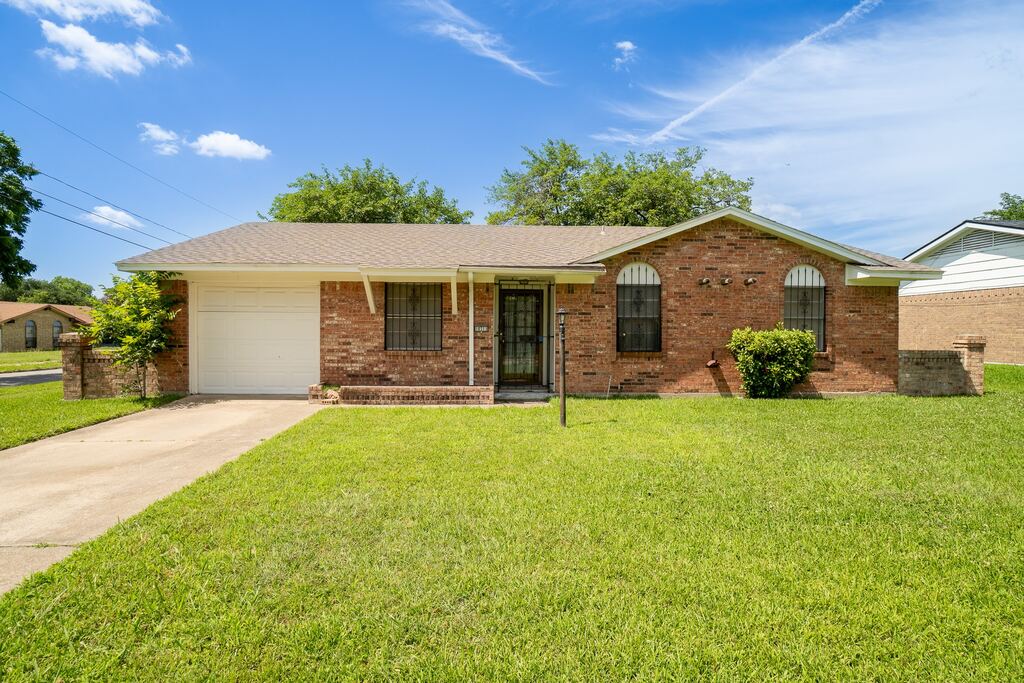 10311 Cradlerock Drive, Dallas, TX 75217 — photo 1