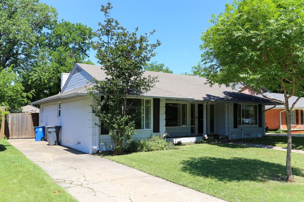 6433 Danbury Lane, Dallas, TX 75214 — photo 1