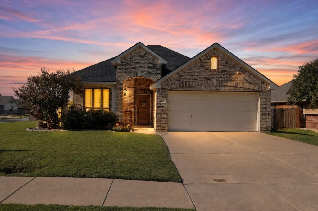 1414 Concho Trail