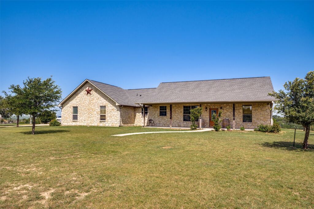 243 Rock Court, Decatur, TX 76234 — photo 1