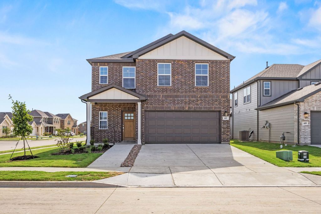 605 Teardrop Court