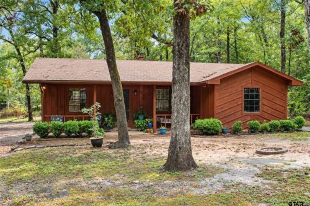 655 Dogwood Drive, Murchison, TX 75778 — photo 1