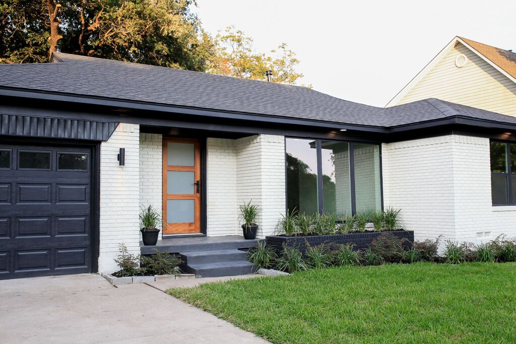 816 Kirkwood Drive, Dallas, TX 75218 — photo 1