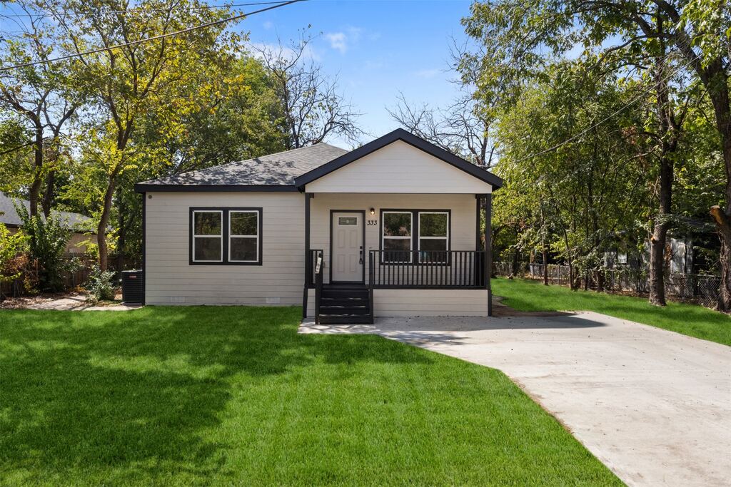 333 Levant Avenue, Dallas, TX 75217 — photo 1