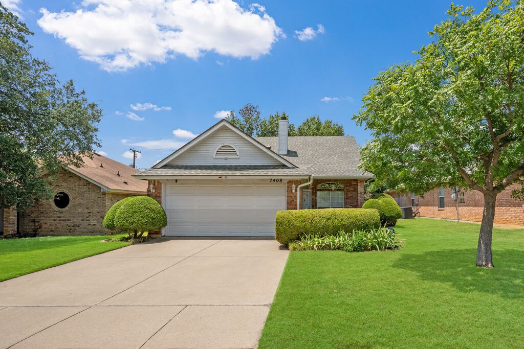 7408 Cross Ridge Circle, Fort Worth, TX 76120 — photo 1