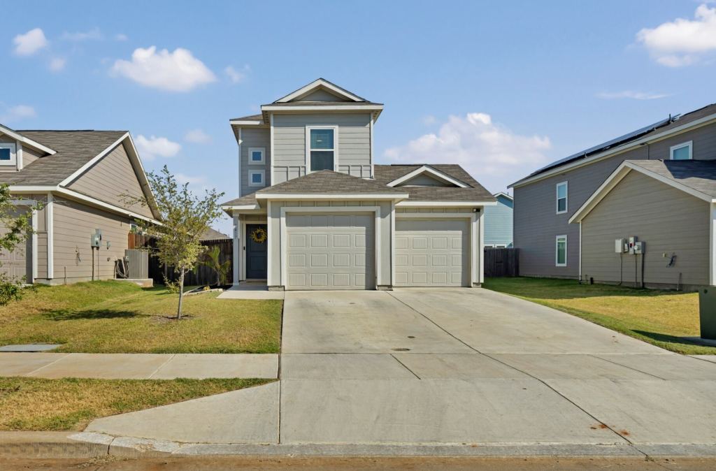 1417 Silver Spruce Lane, Fort Worth, TX 76140 — photo 1