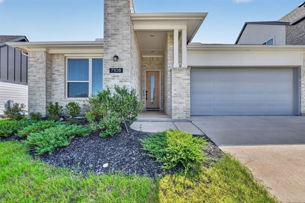 7108 Talon Bluff Drive, Fort Worth, TX 76179 — photo 1