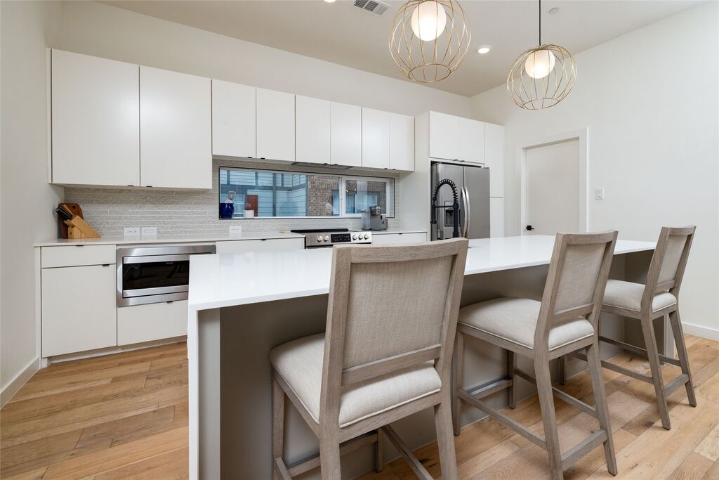 2118 N Carroll Avenue 101, Dallas, TX 75204 — photo 1