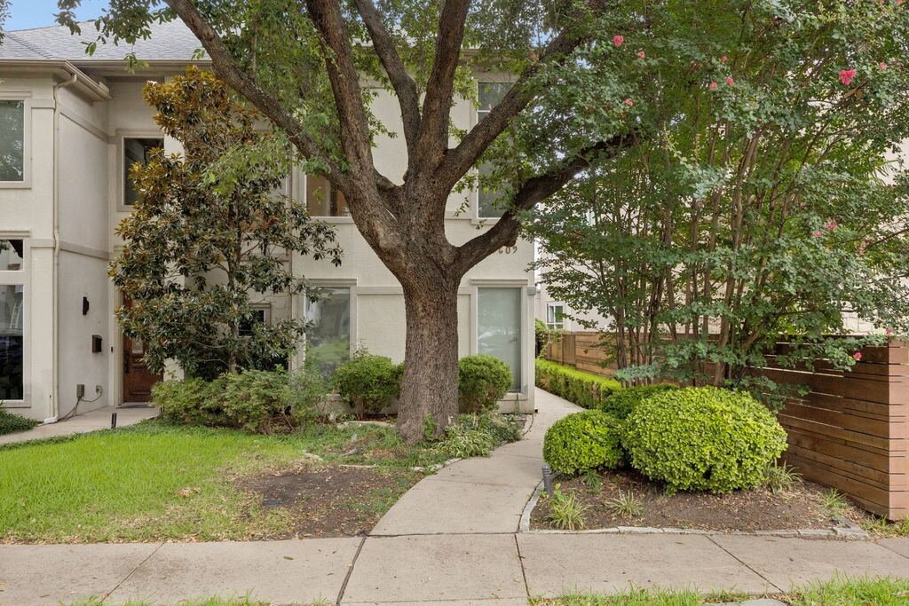 5609 La Foy Boulevard, Dallas, TX 75209 — photo 1