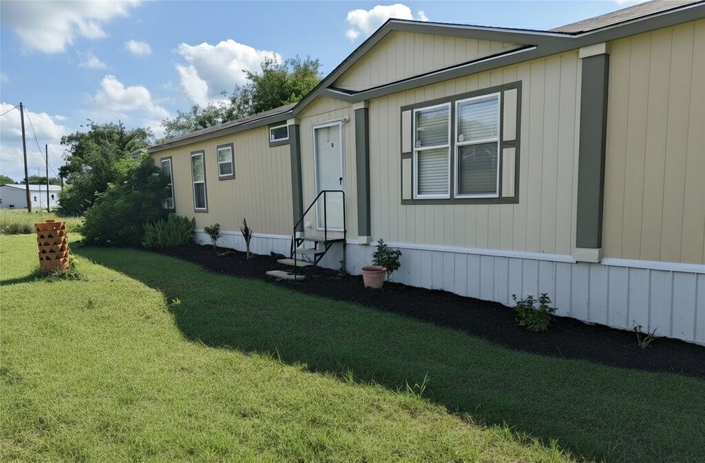 237 High Bluff Drive, Bridgeport, TX 76426 — photo 1