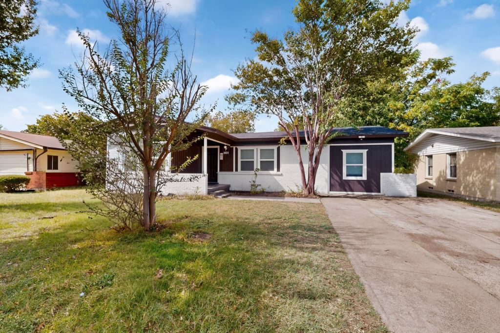 3831 Vanette Lane