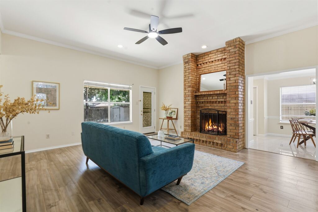 7229 Laurelhill Court S, Fort Worth, TX 76133 — photo 1