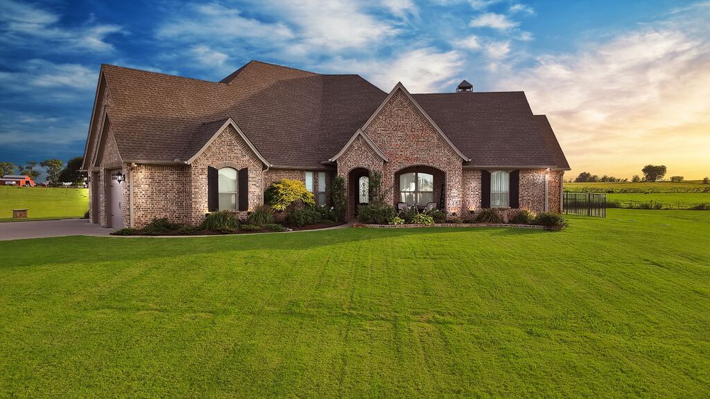 9688 Whispering Creek Terrace, Grandview, TX 76050 — photo 1