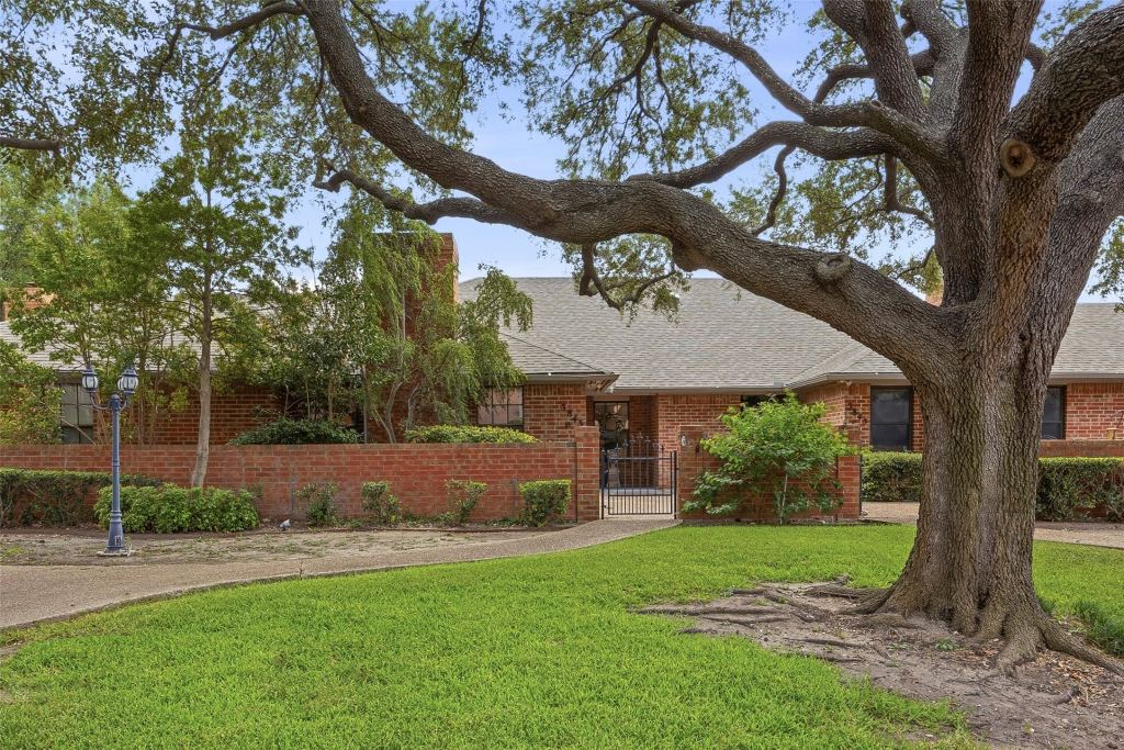 5845 Westhaven Drive B, Fort Worth, TX 76132 — photo 1