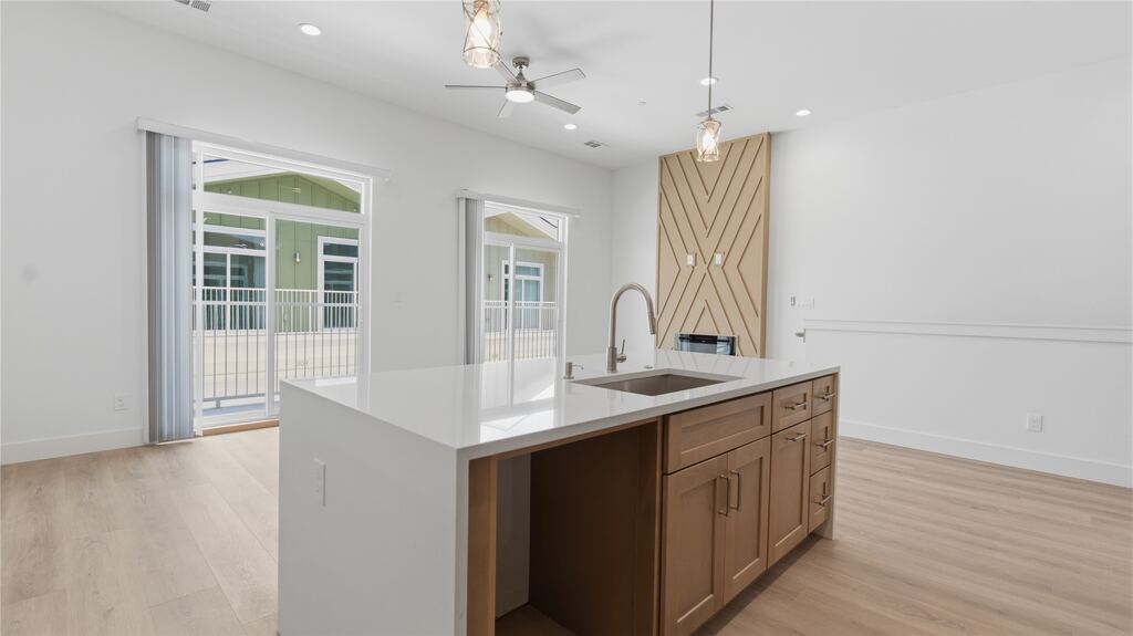 2925 Spruce Valley Lane 408, Dallas, TX 75233 — photo 1