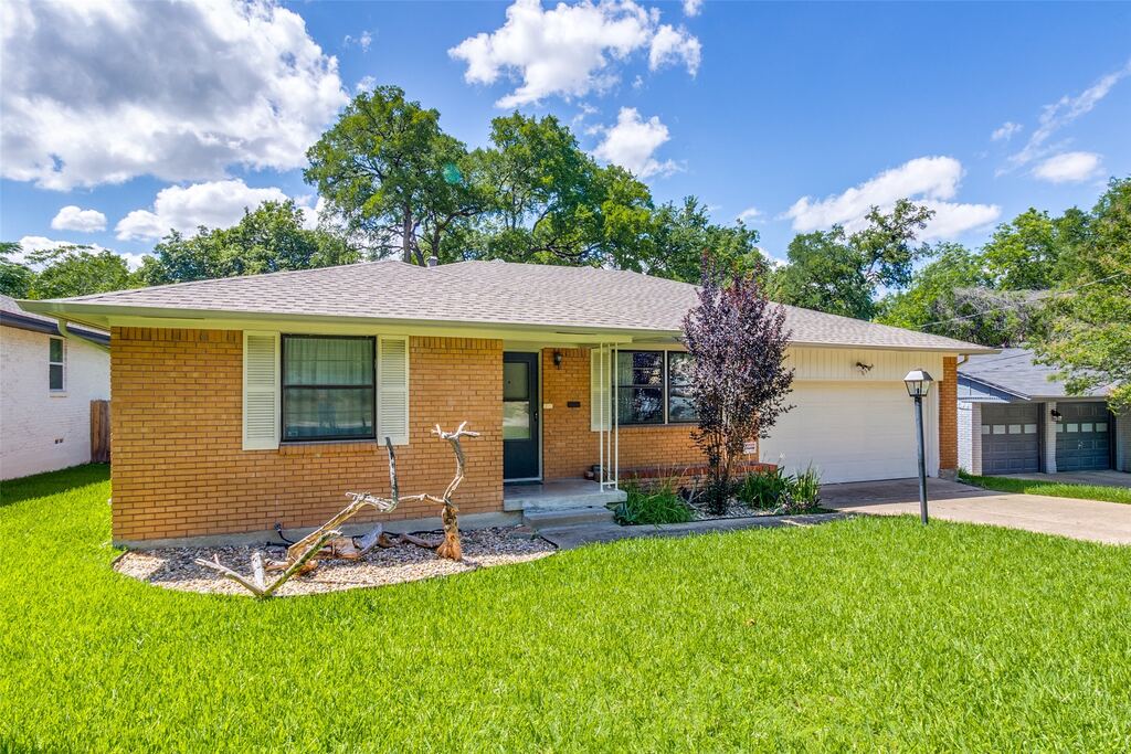 8125 Hunnicut Road, Dallas, TX 75228 — photo 1