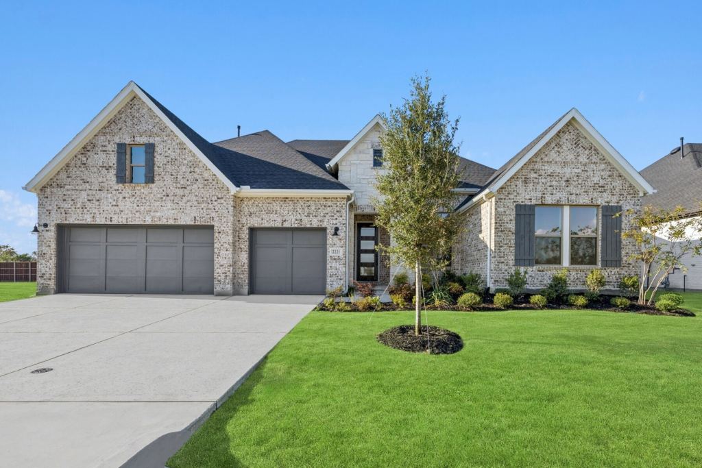 2221 Village Trail, Lakewood Village, TX 75068 — photo 1